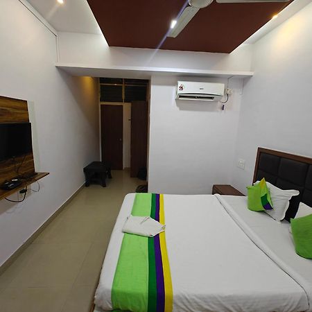 Sai Samrat Resort Сатара Экстерьер фото